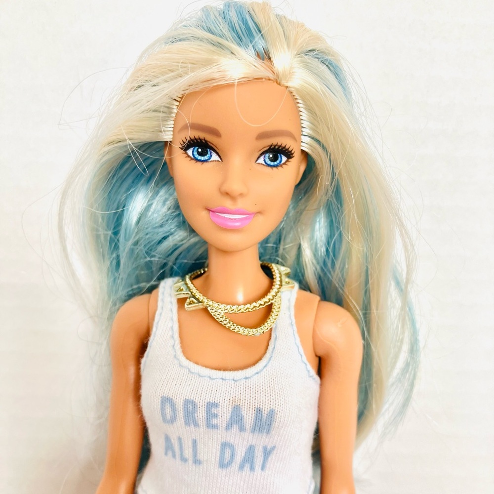 Barbie Fashionistas Fashion Doll #120 Dream All Day